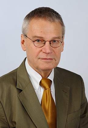 Dr. Erich Schwarz